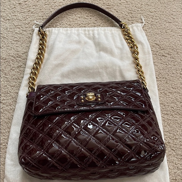 Marc Jacobs Burgundy Quilted Patent Leather Handbag with Gold Chain - Picture 1 of 4